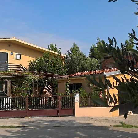 Apartment Savic Starigrad Paklenica Εξωτερικό φωτογραφία