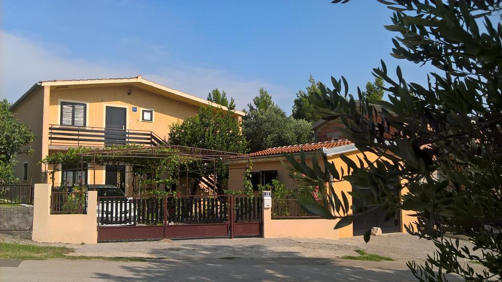 Apartment Savic Starigrad Paklenica Εξωτερικό φωτογραφία